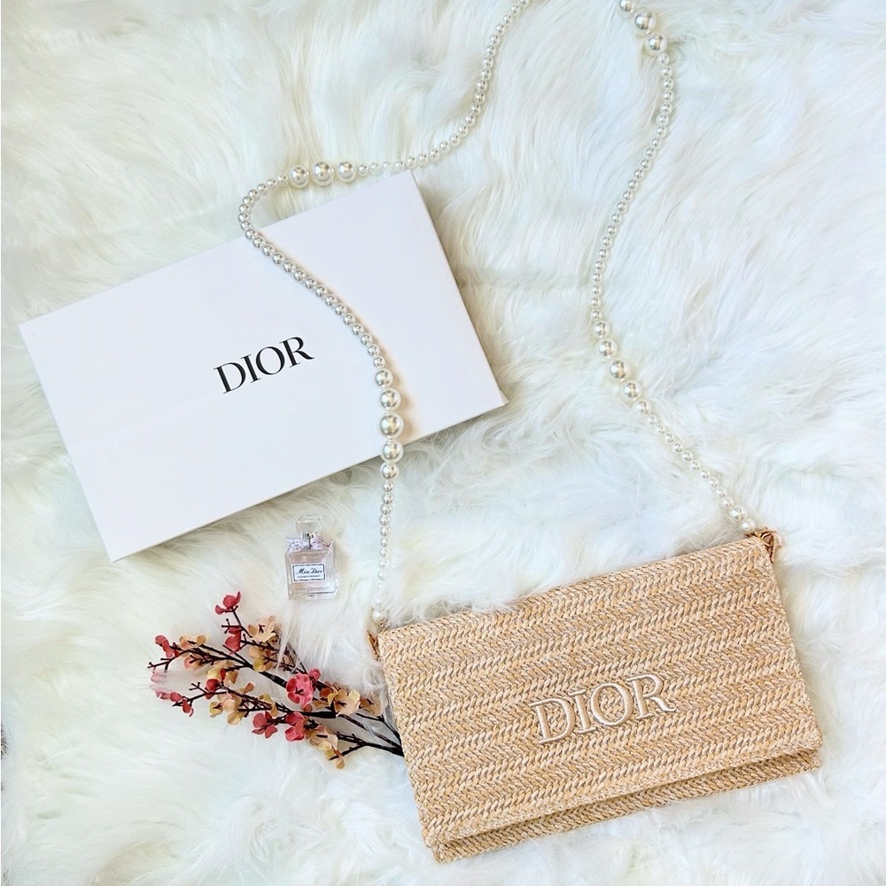 DIOR RAFFIA POUCH WITH FAUX PEARL STRAP